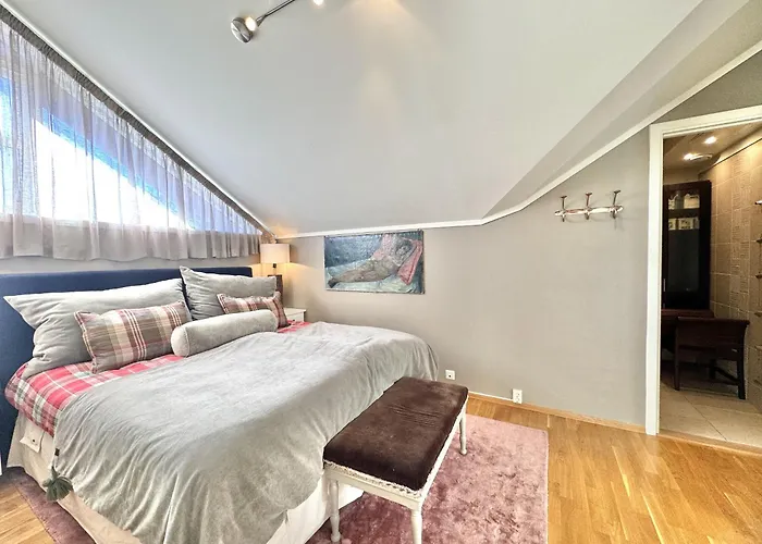 Spacious And Beautiful Apartment In Geilo, Mountain Retreat With View!