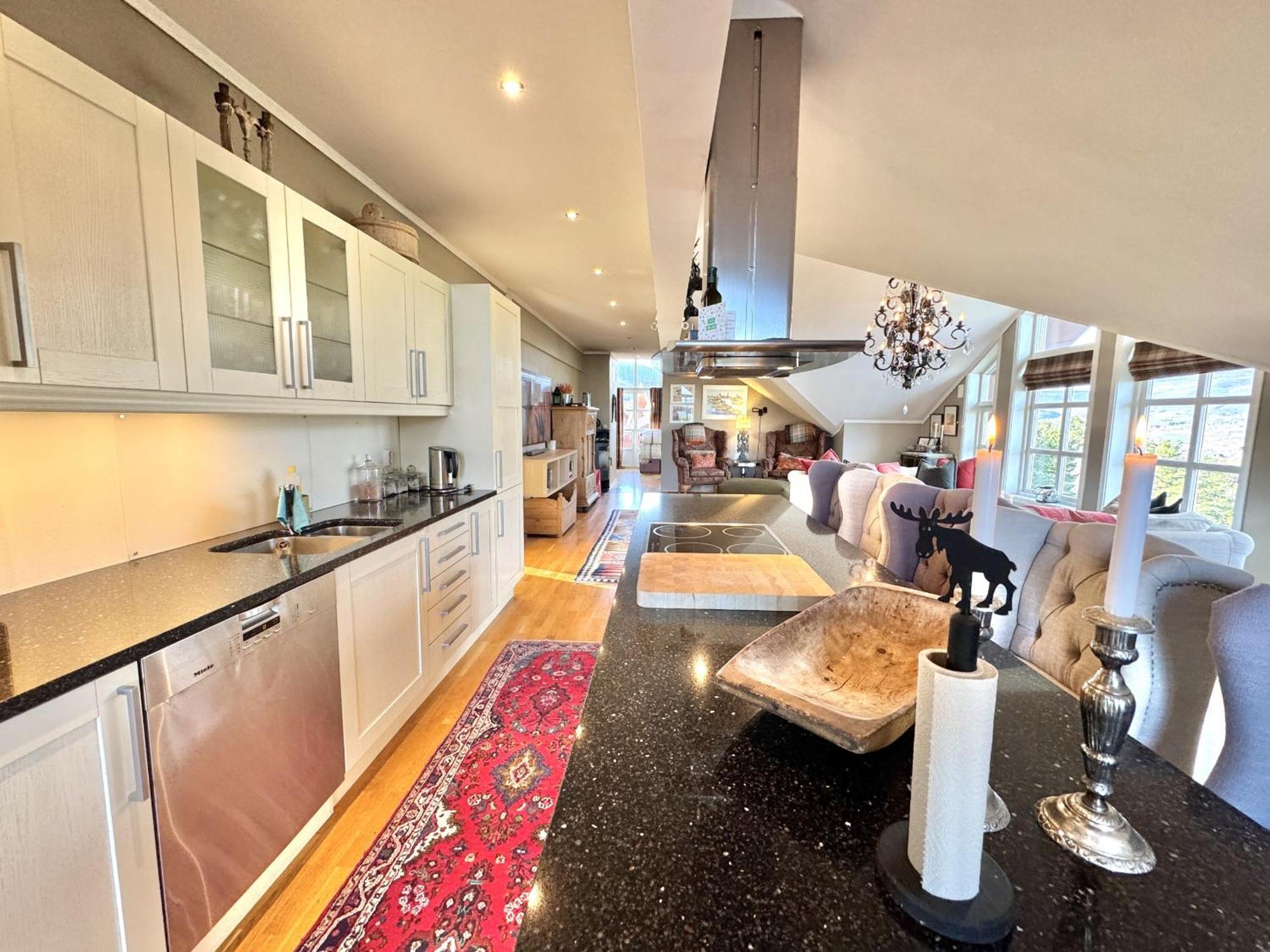 Spacious And Beautiful In Geilo, Mountain Retreat With View! Vakantiehuis Geilo